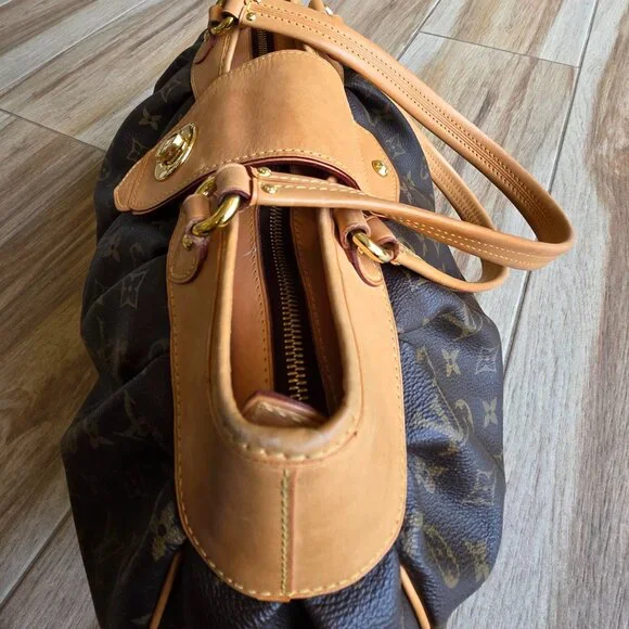 Louis Vuitton Boetie Monogram GM Handbag - Picture 6 of 15